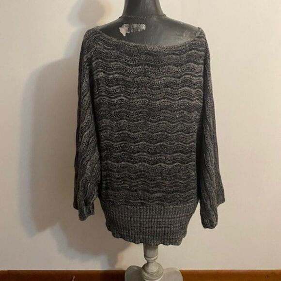 Lane Bryant Black/Gray Knit sweater dolman sleeves & wide waist band, size 22/24 - Picture 2 of 3